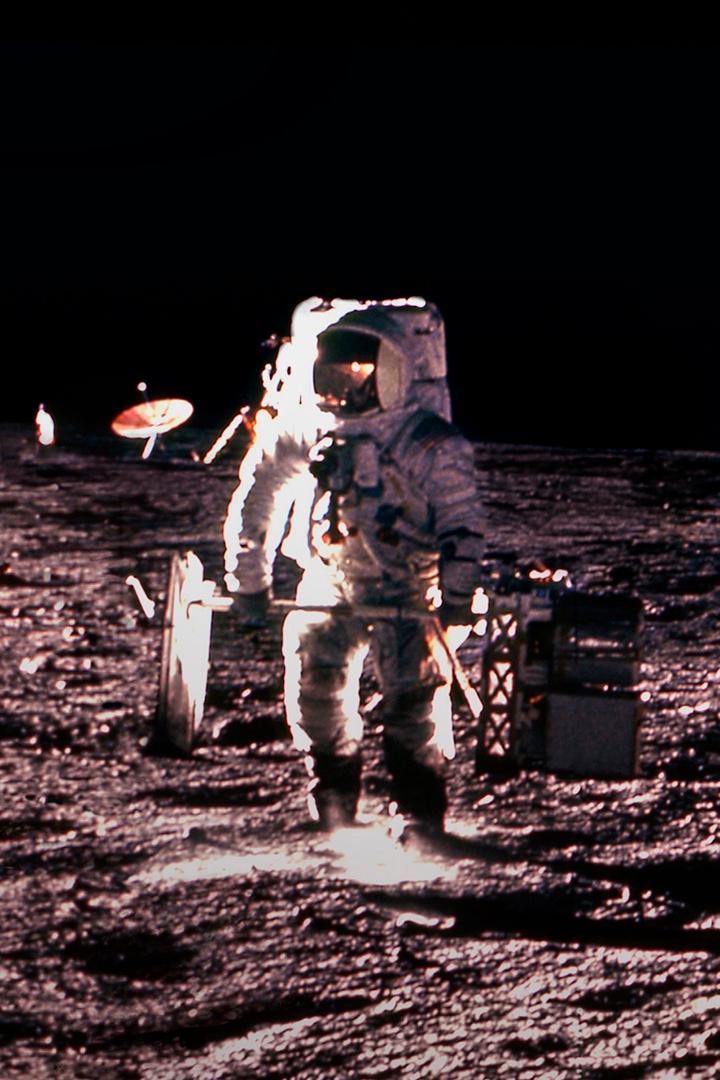 Аполлон: найденные видео (apollon-najdennye-video) Документальный фильм