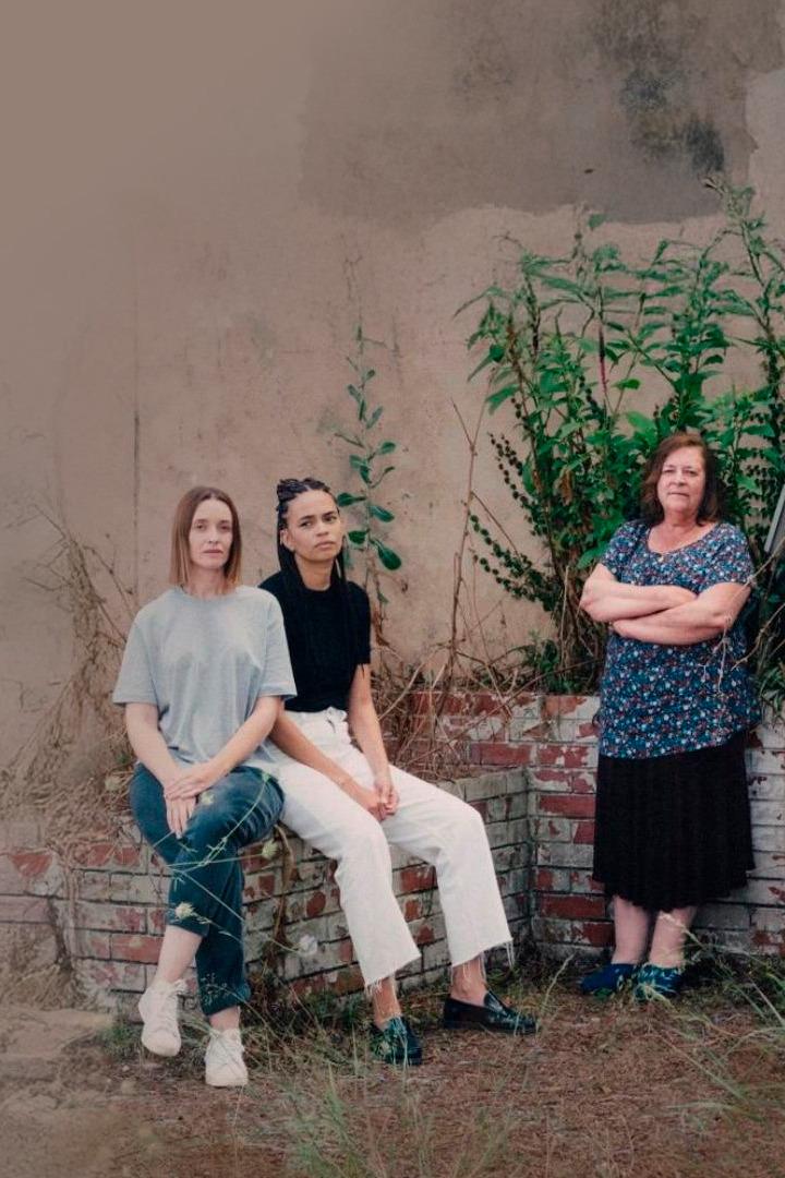 Casa Abrigo (casa-abrigo) Сериал 2025