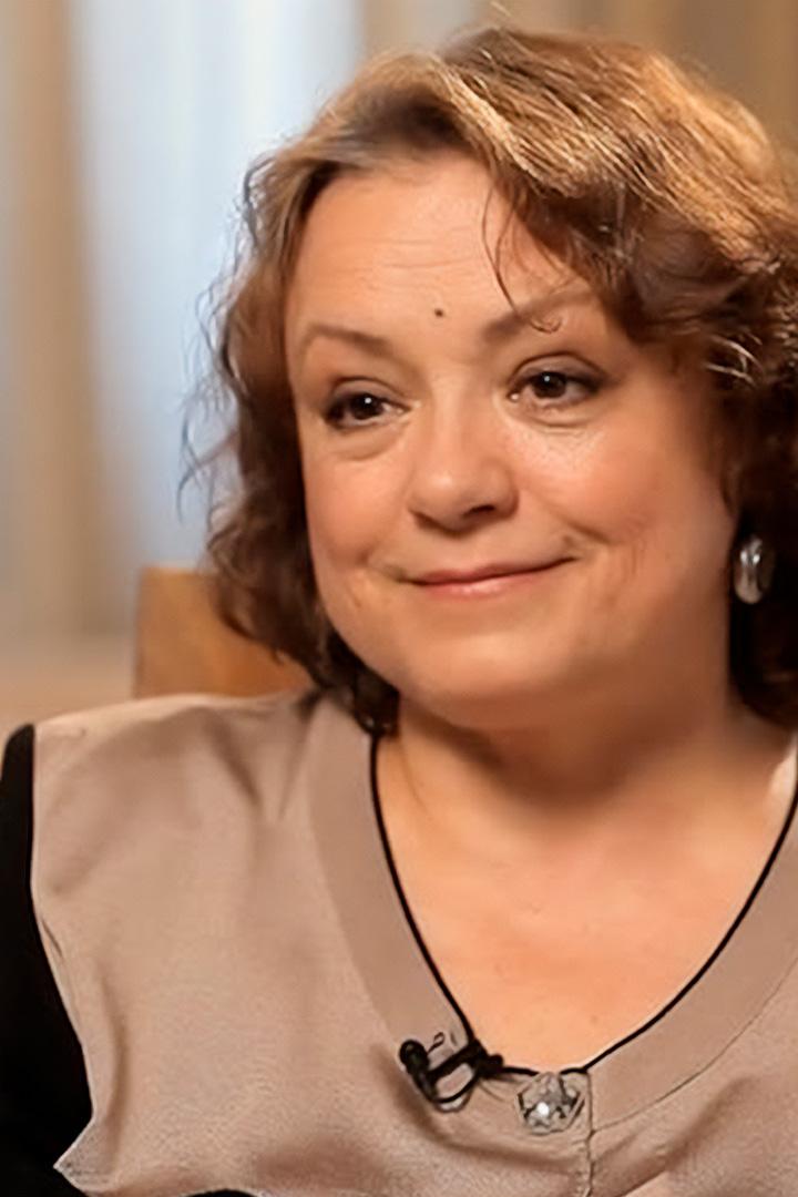 Елена Цыплакова. Лучший доктор — любовь (elena-tsyplakova-luchshij-doktor-ljubov) Документальный фильм