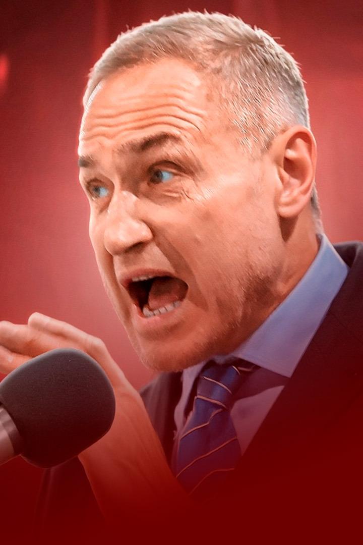 Микрофон на тренере (mikrofon-na-trenere) Досуг, хобби