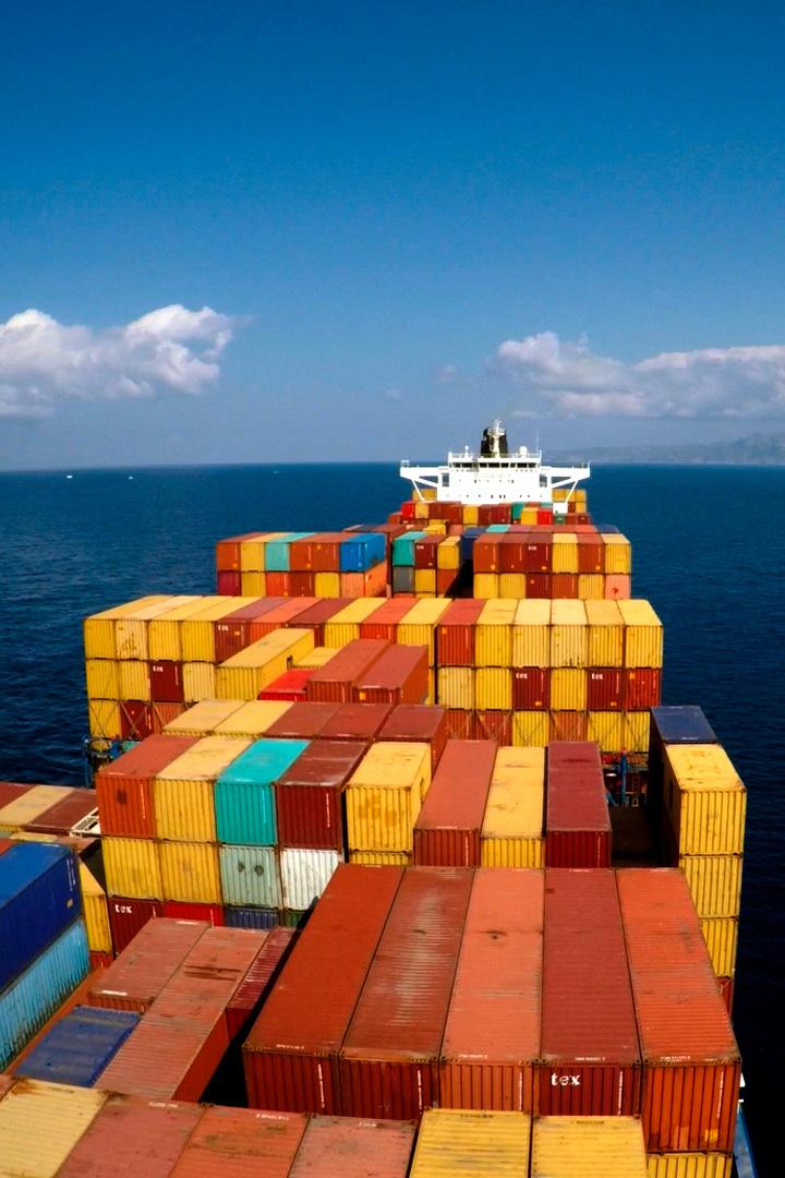 Cargo: prețul real al transportului de mărfuri (cargo-preul-real-al-transportului-de-mrfuri) Документальный фильм