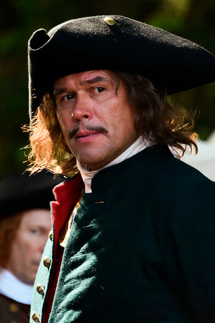 Тайны дворцовых переворотов. Россия, век XVIII. Фильм 4-й. Падение Голиафа (tajny-dvortsovyh-perevorotov-rossija-vek-xviii-film-4-j-padenie-goliafa) Фильм 2001